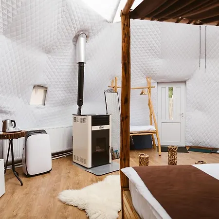 Luxury tent Wegloo